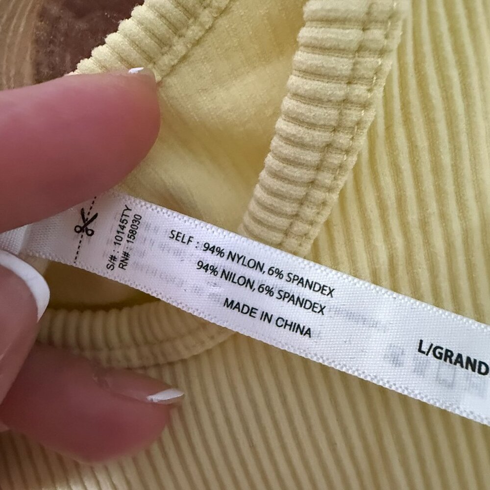 Large, Pale Yellow, Ribbed, Racerback Crop Tank Top - Picture 4 of 6